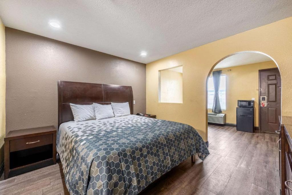 Southern Inn And Suites Spartanburg Ngoại thất bức ảnh